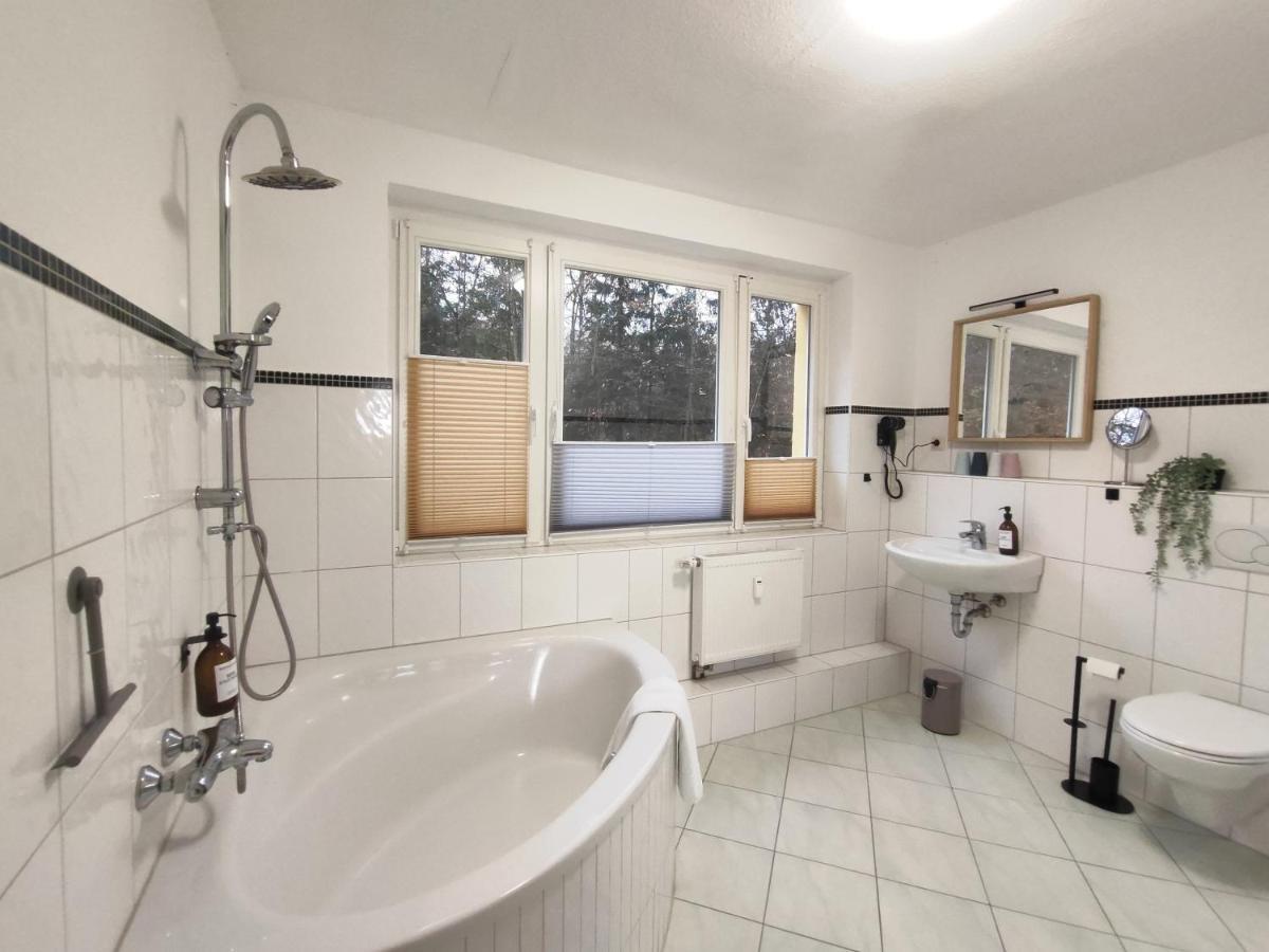 Bohnapartments Juwel Am See, Mitten In Der - Gratis Parkplatz - Kamin - Wlan - Naehe Erfurt Apartment *